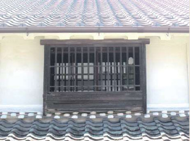 格子入りの窓 M 江戸後期（1）