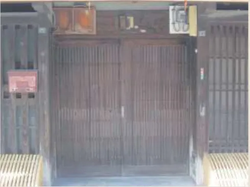 格子戸（28）